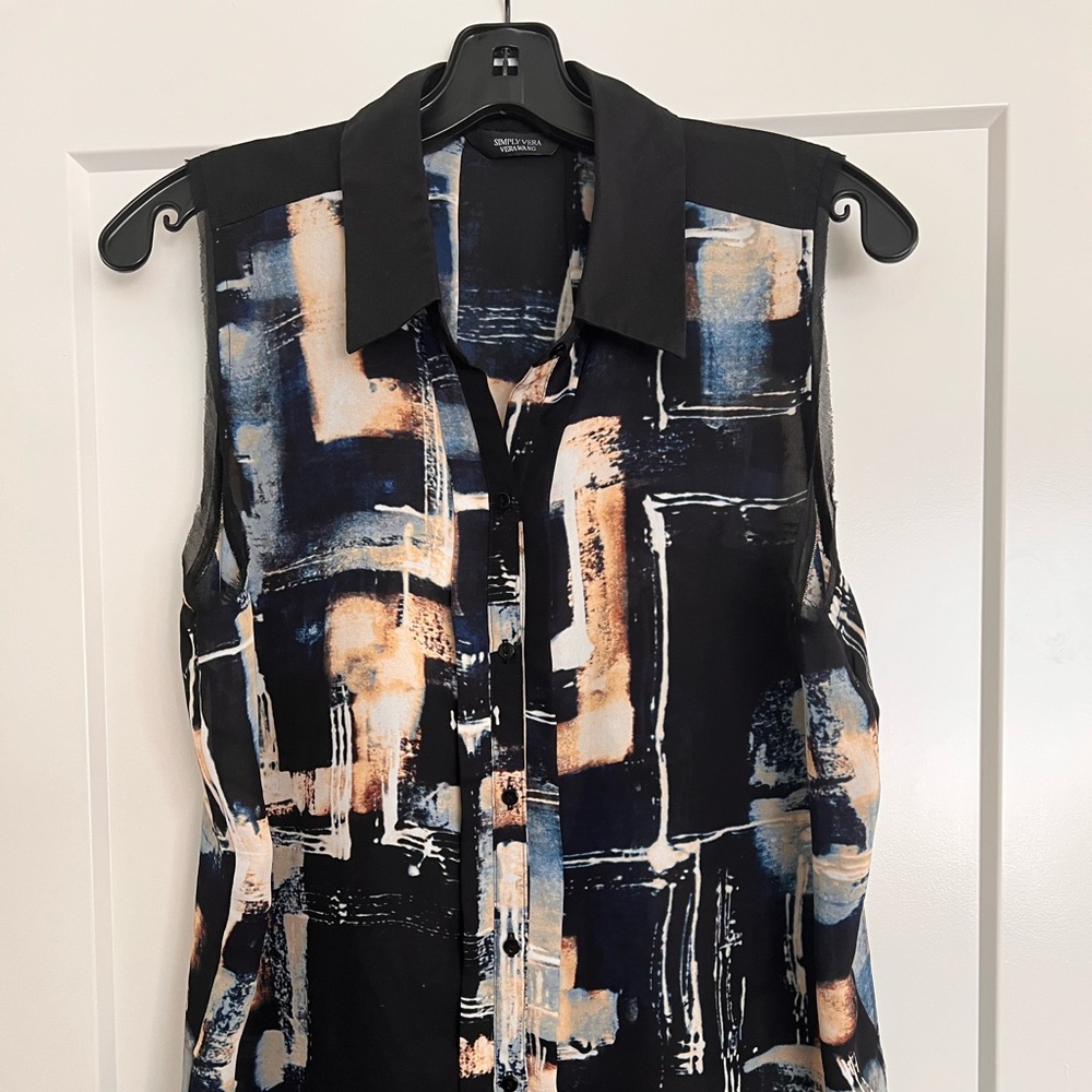 Navy blue printed top Simply Vera Wang in large with frayed sleeve detail